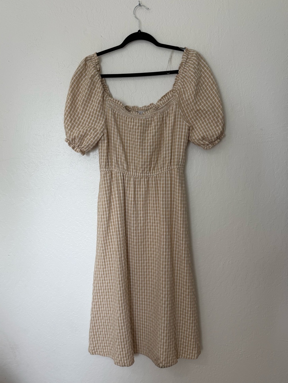 Hayden Los Angeles Beige Gingham Puff-Sleeve Midi Dress - size small